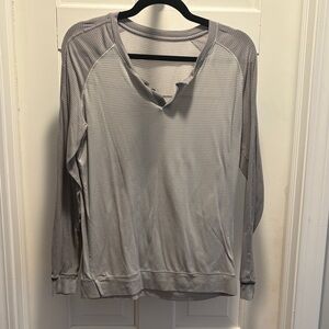 lululemon athletica Light Gray Long Sleeve Top